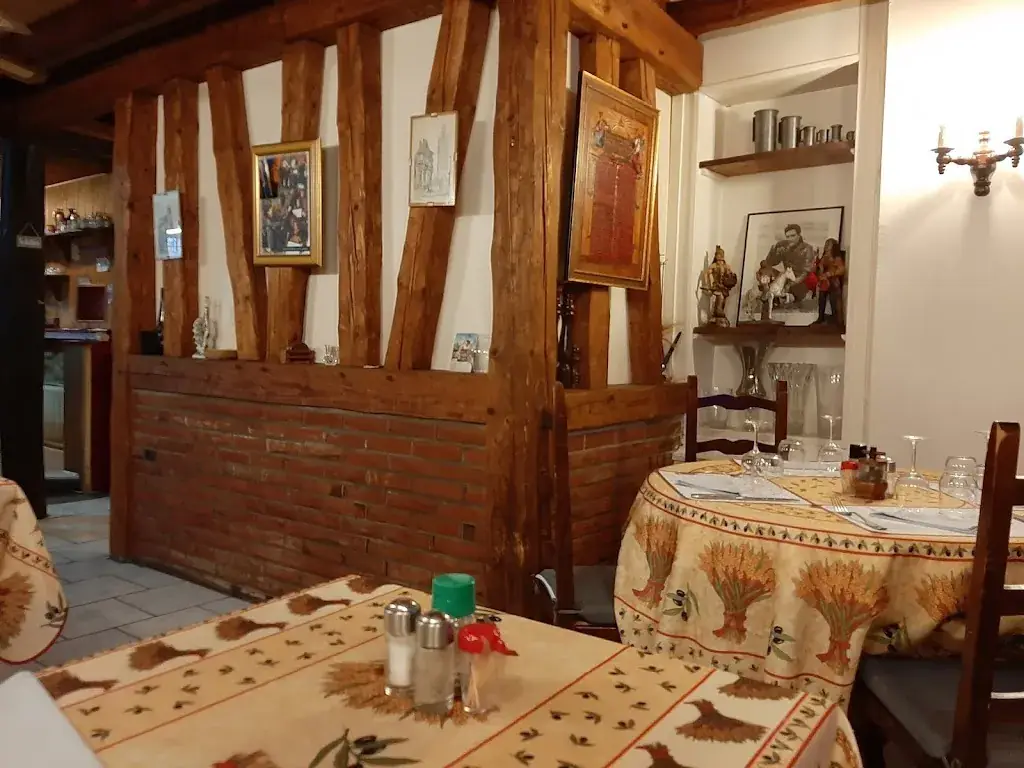 Restaurant Au Feu De Bois restaurant in Breteuil