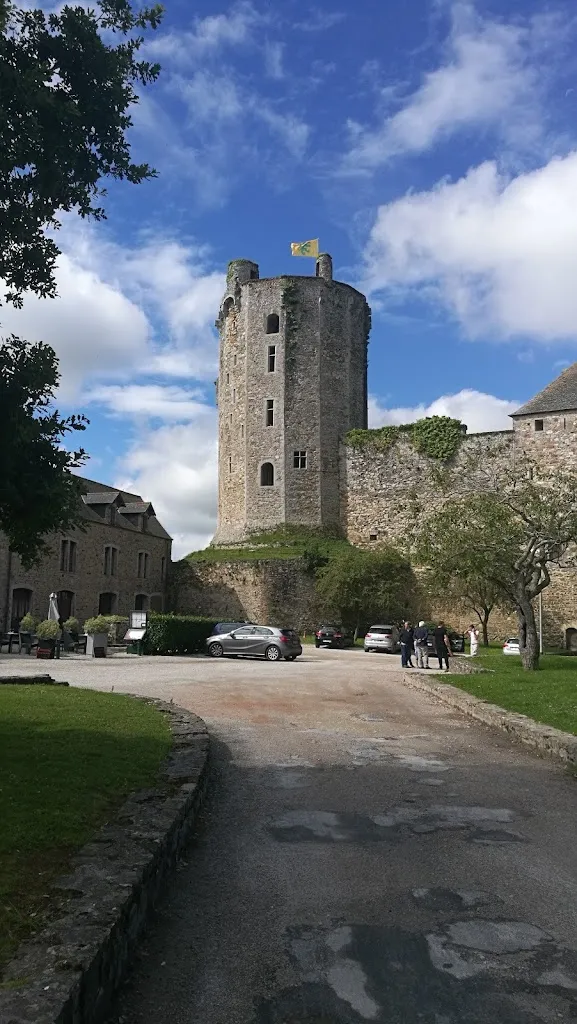 Le Normandy_Bricquebec-en-Cotentin_slider_image_3