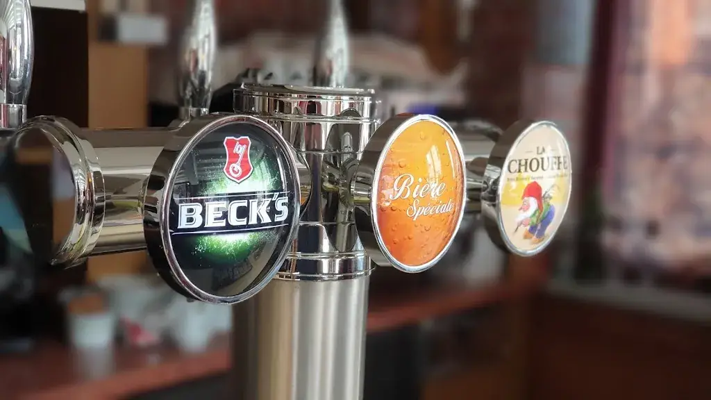 Joanne Hissel_LidenBrocK_Briouze_recensione