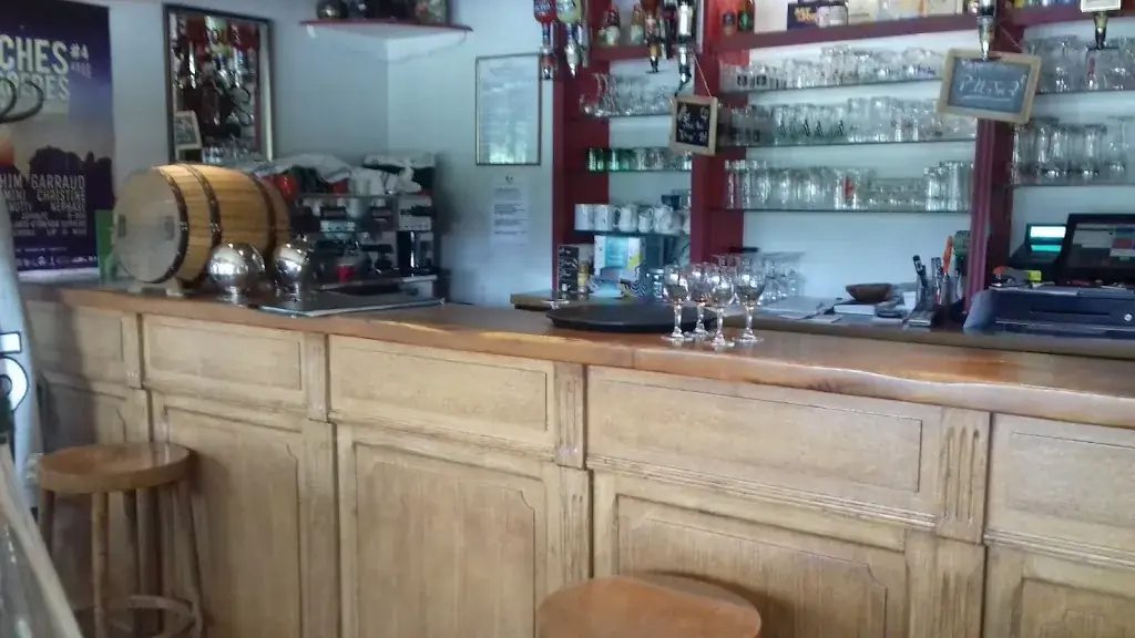 jean Michel MONNOIS_La Pommeraie_Saint-Hilaire-de-Briouze_review