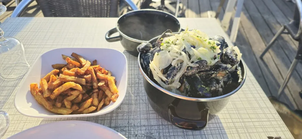 Le Rétro_Bréhal_slider_image_3