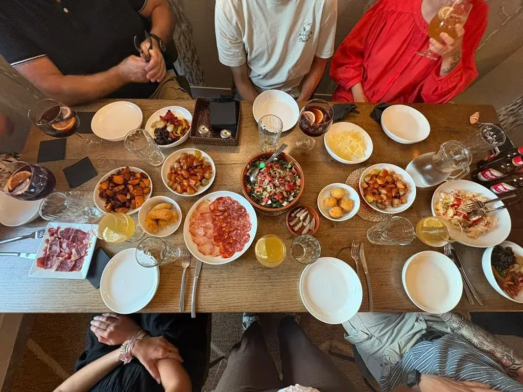 Dominique Mathieu_DON GUTI_Bréhal_review