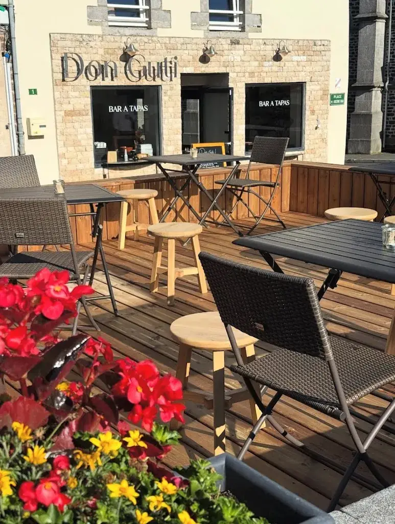 DON GUTI restaurant in Bréhal