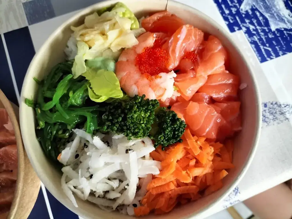 Bé Dero_Naniwa Saint.martin.de.brehal_Bréhal_review