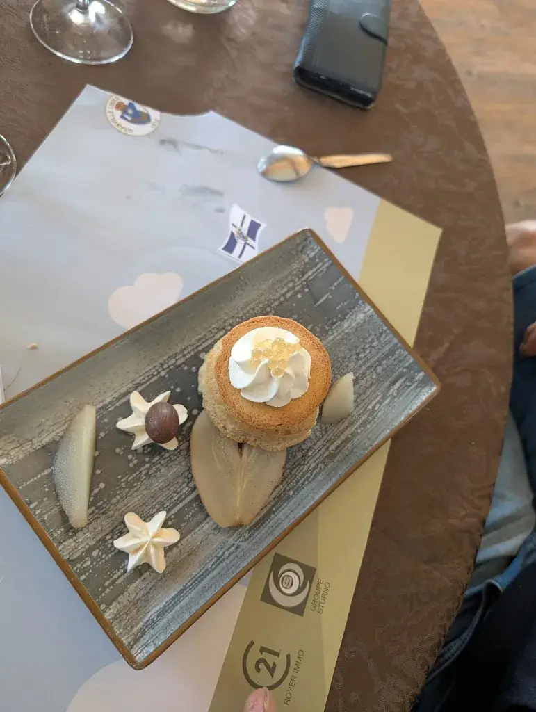 Linda Hugon_L' Albatros SARL LEVINAUDYS_Bréville-sur-Mer_review