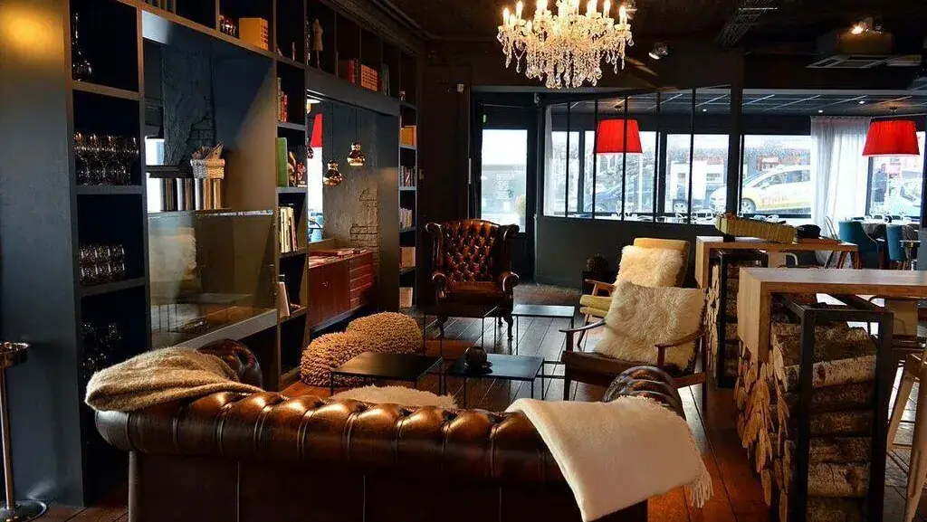 La Table De Louis restaurant in Granville