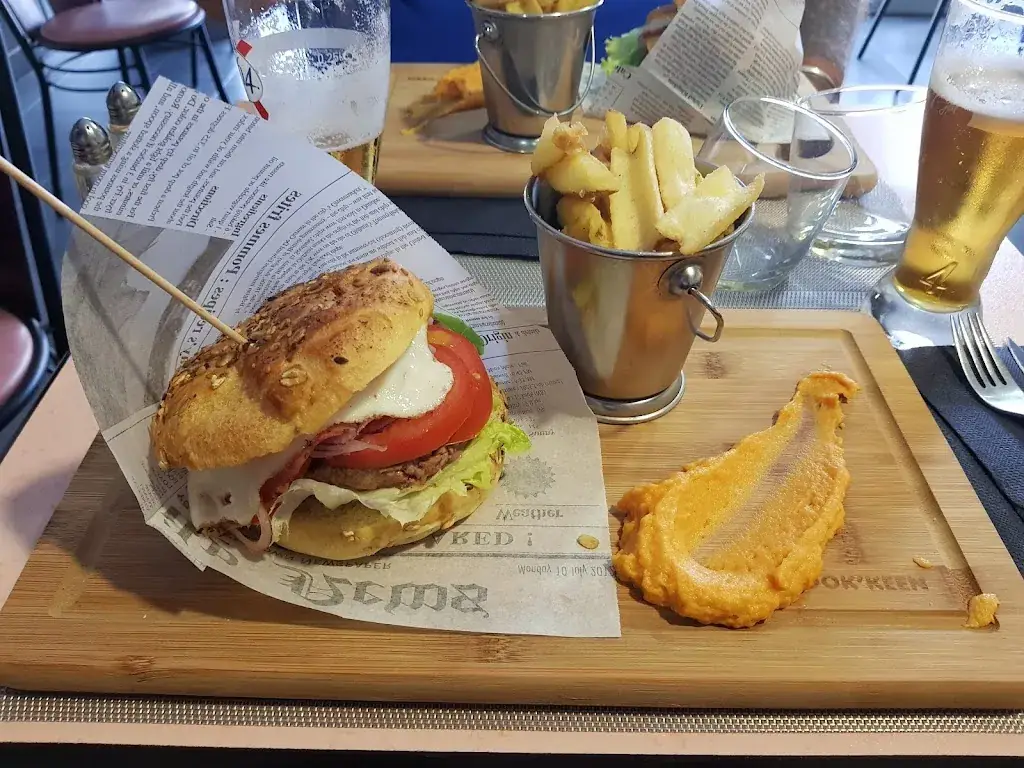 Evey Pirie_Restaurant le Diner's_Granville_recensione