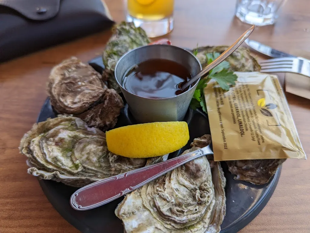 Jon Ayers_Bistrot L'Embarcadère_Granville_review