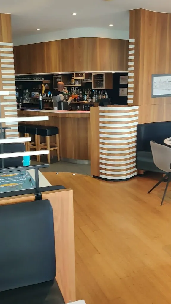 Bistrot L'Embarcadère_Granville_slider_image_2