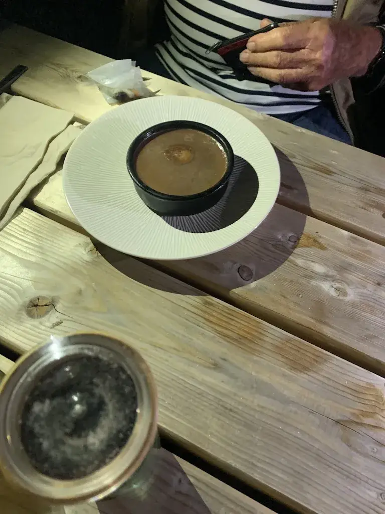 Jean-Christophe Rambourg_La Grillade_Bricqueville-sur-Mer_review