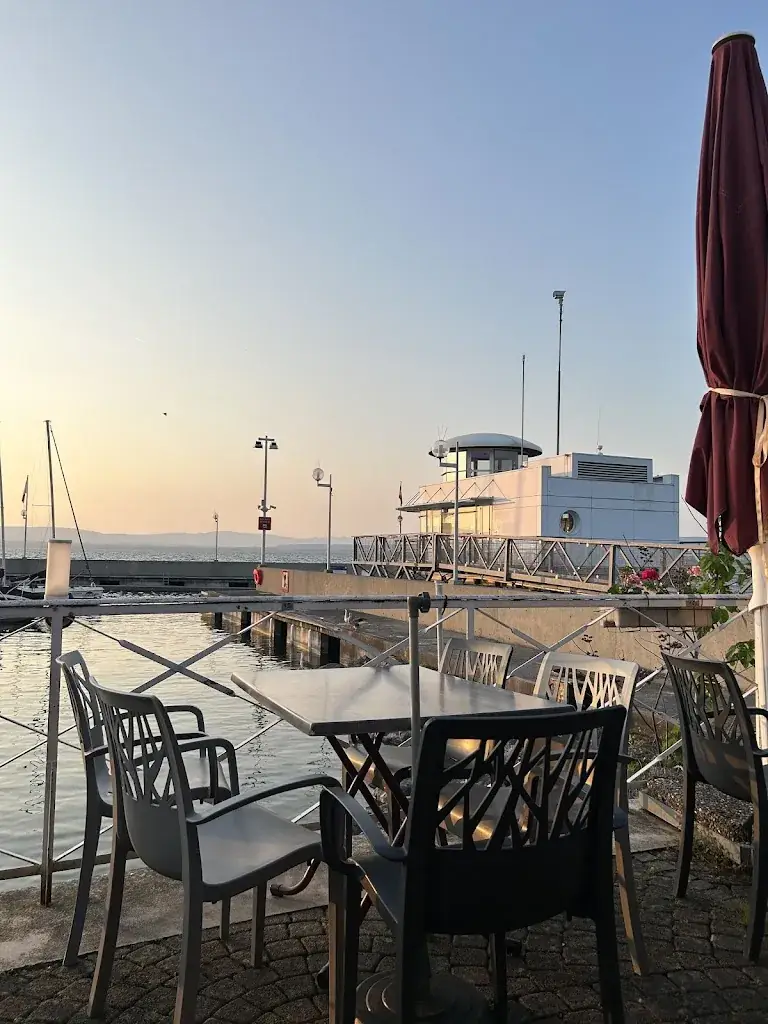 Restaurant la voile evian_Évian-les-Bains_slider_image_1