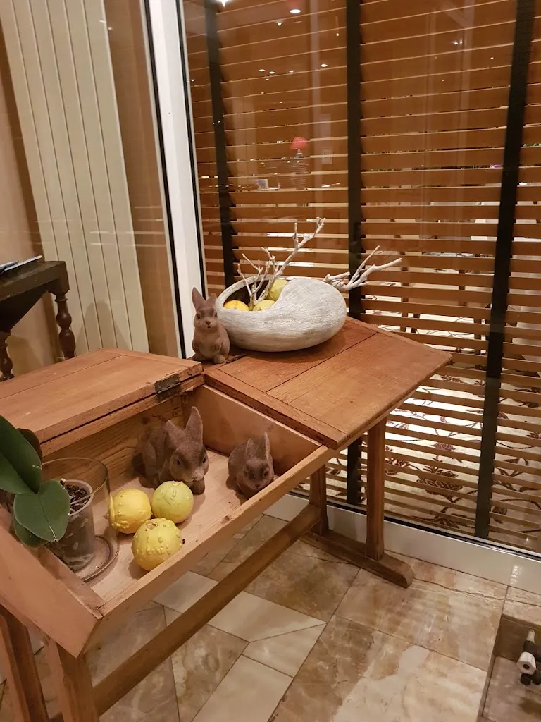 Jane Seymour_le logis de brionne_Brionne_review