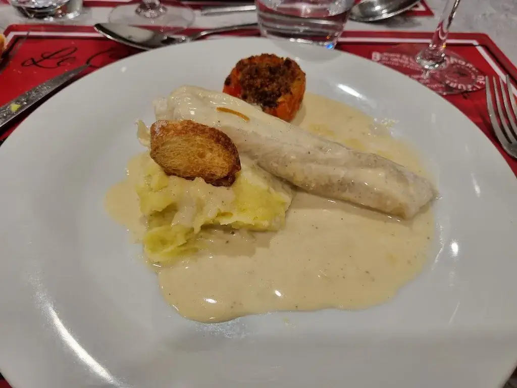 Fan OHLSEN_Le Cheval Noir_Saint-André-de-l'Eure_review