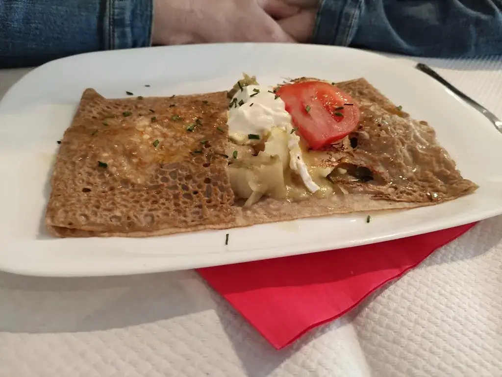 Steven Sher_Aux Anciennes Halles_Buchy_review