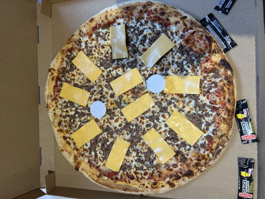 LA TOUR DE PIZZ’ BUCHY_Buchy_slider_image_2