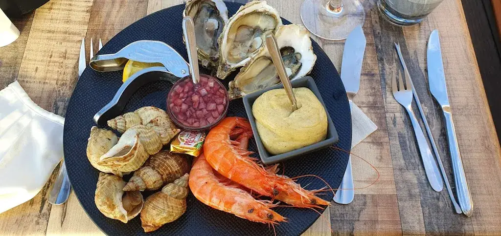 Sonja Kosta_Le Beau Site_Cabourg_review