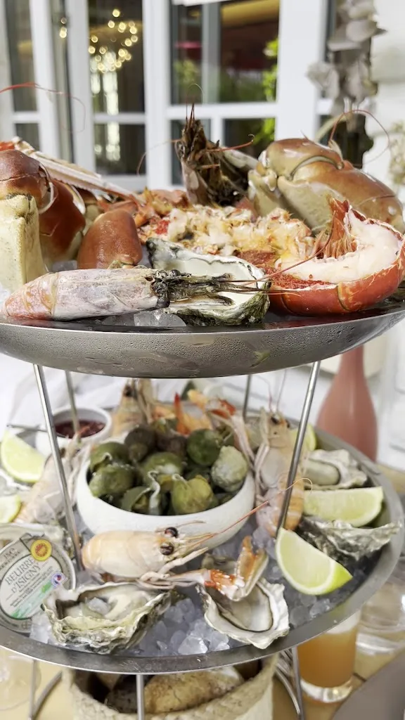 La Calypso_Cabourg_slider_image_2