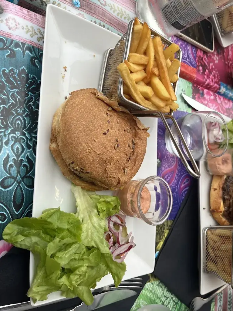 Beat Müller_O P'tit louis_Cabourg_review