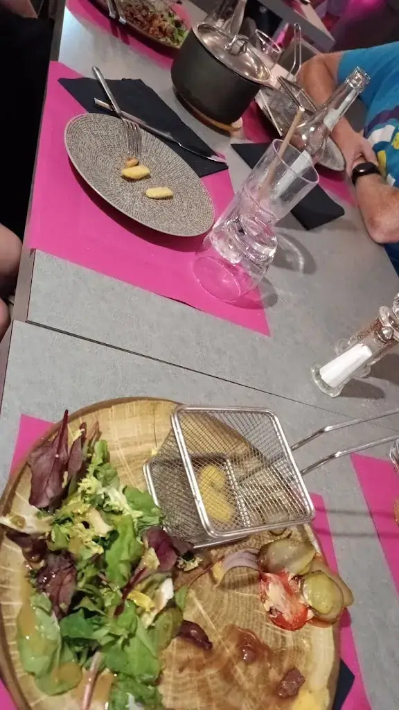 Oliver Robinson_O P'tit louis_Cabourg_review