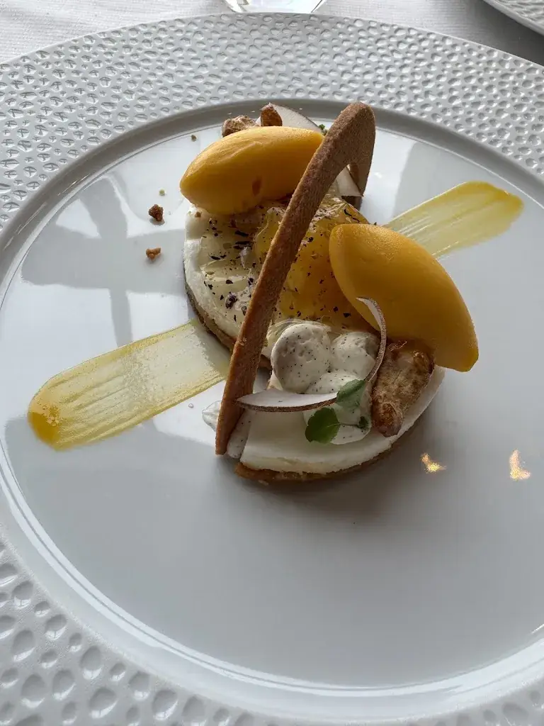 Vera Gamba (Vera)_LE BALBEC_Cabourg_review