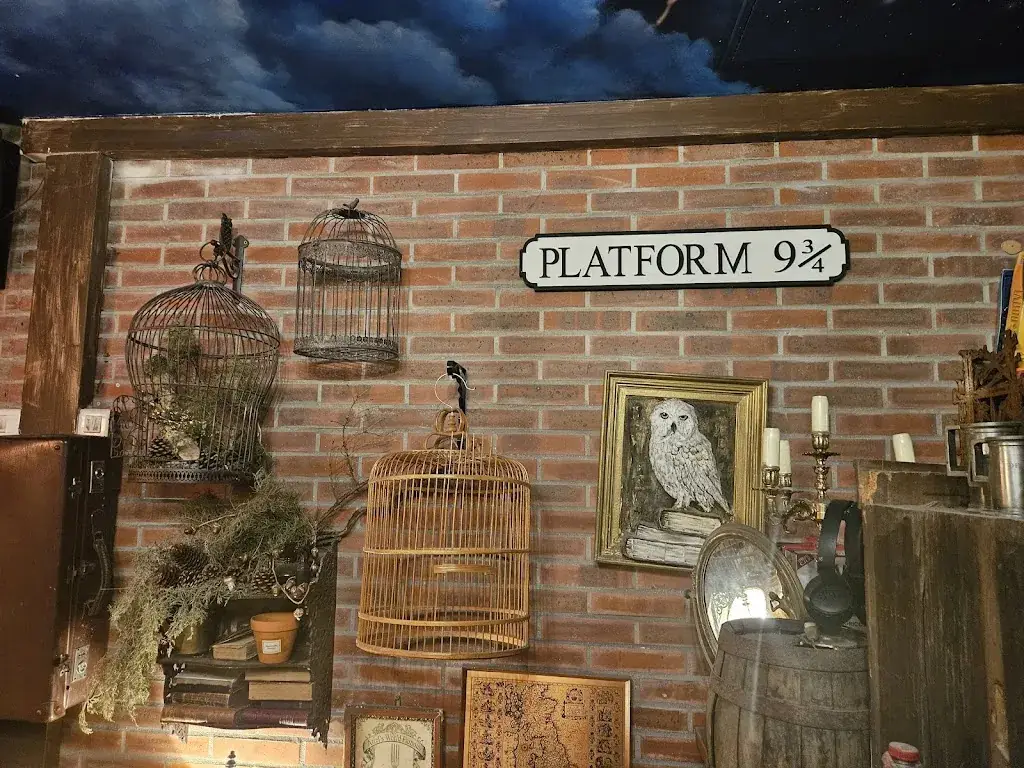 Moon & Sons_Caen_slider_image_3