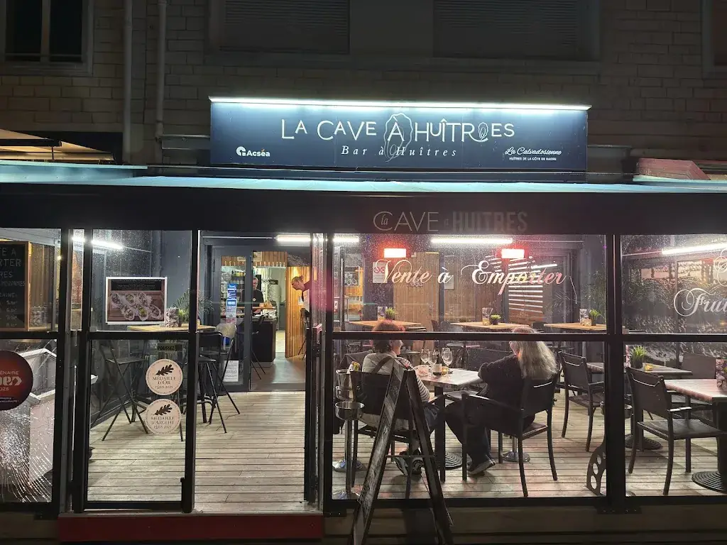 La Cave à Huitres (EAC) - ACSEA restaurant in Caen