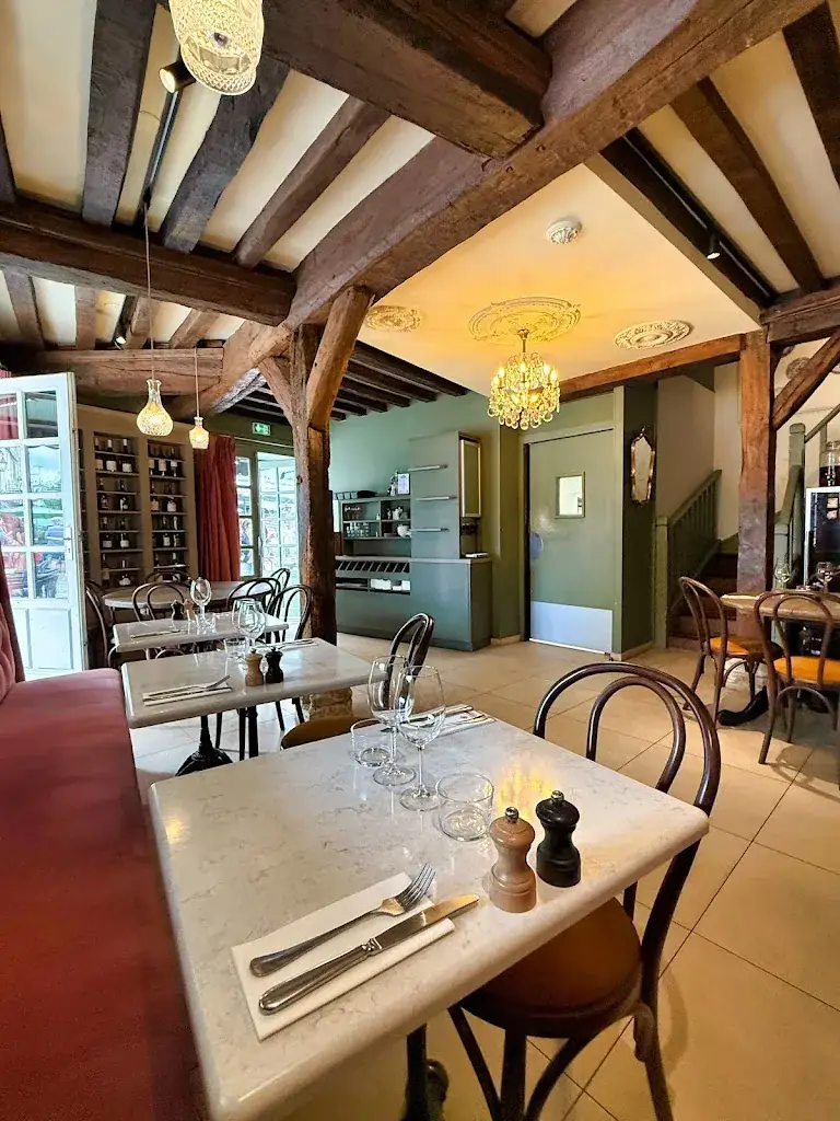 Maison La Poterne_Caen_slider_image_3