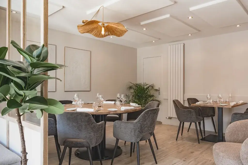 Roze_Mathieu_slider_image_1