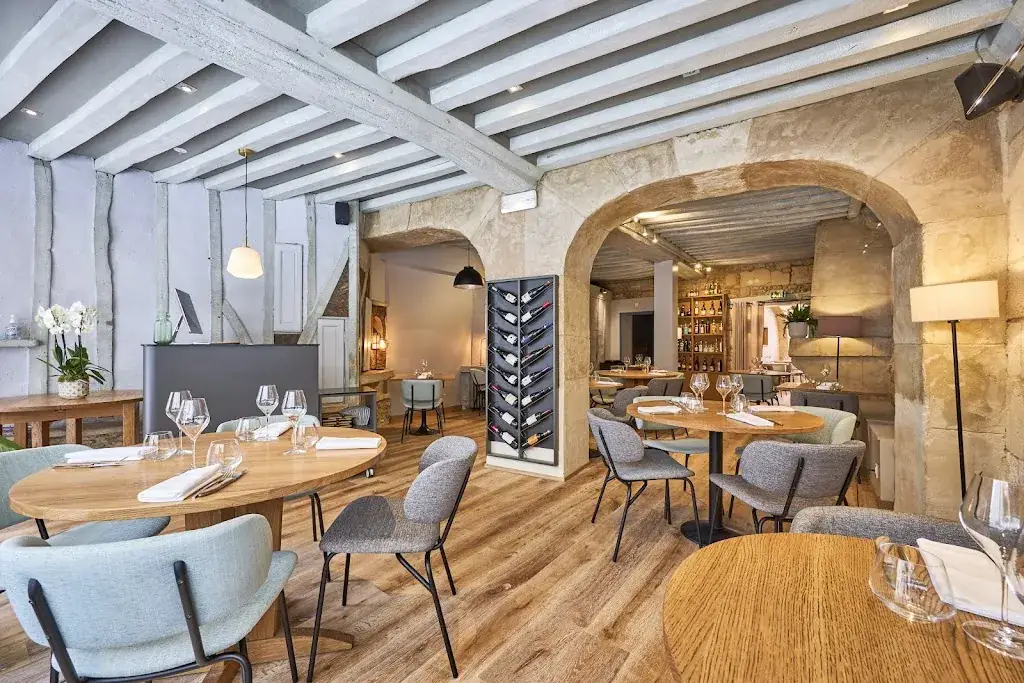 AUGIA restaurant in Caen