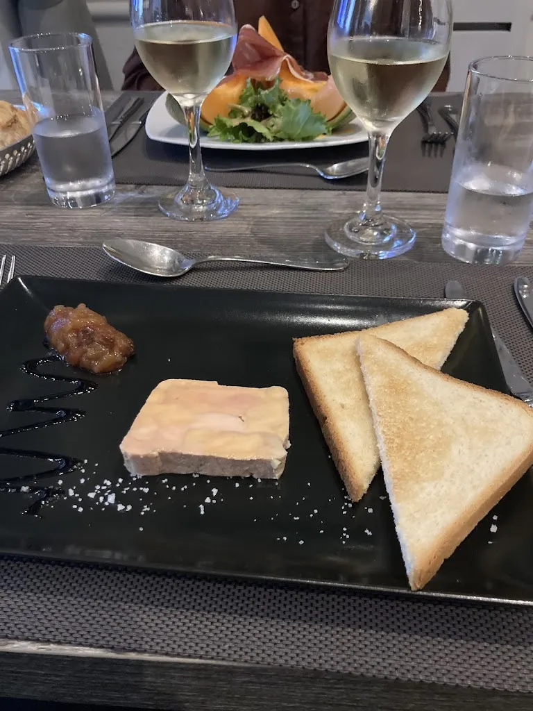 Krystian M._Le restaurant Le Bourgogne_Évian-les-Bains_review