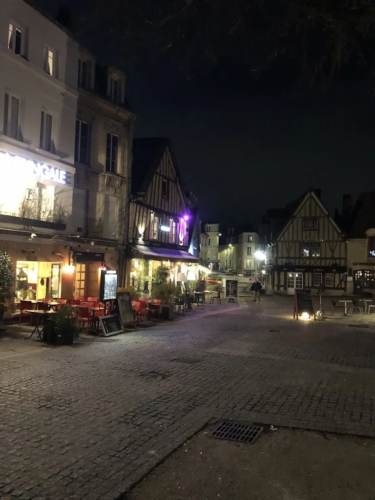 Les Quatre Filles_El Olivo_Caen_review