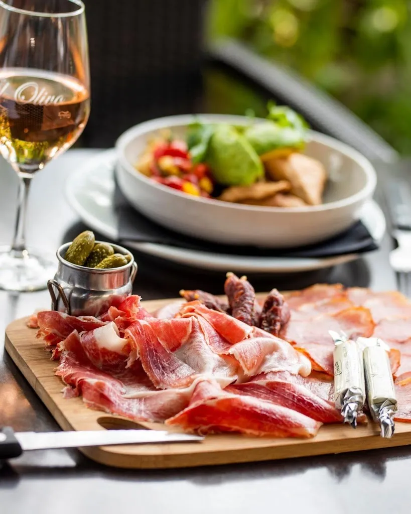 El Olivo_Caen_slider_image_3