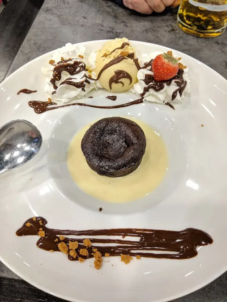 Patrick O'Donovan_Les Relais d’Alsace_Caen_recensione