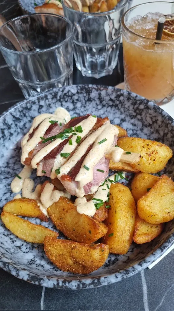 L'Hydropathe_Caen_slider_image_3