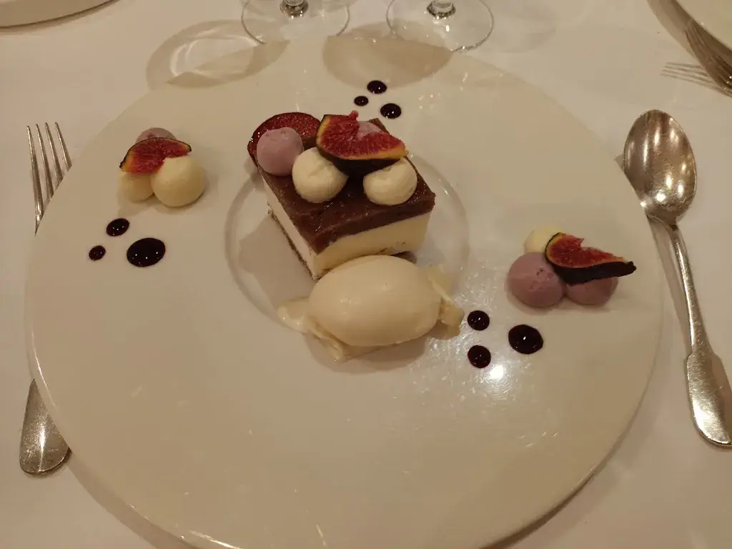 Menu_Le Dauphin And The Spa Du Prieuré_Caen_image_7