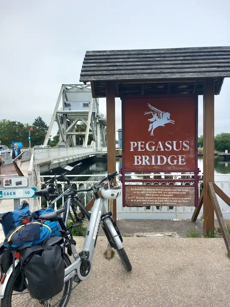 Shane Miller_Le Dauphin And The Spa Du Prieuré_Caen_review