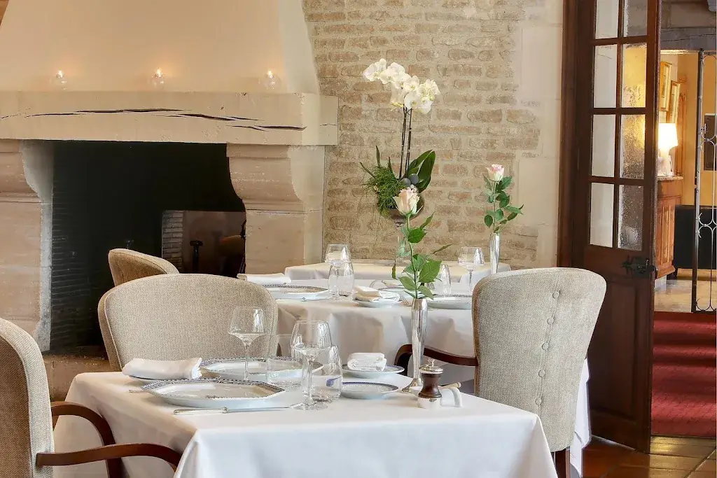 Le Dauphin And The Spa Du Prieuré restaurant in Caen