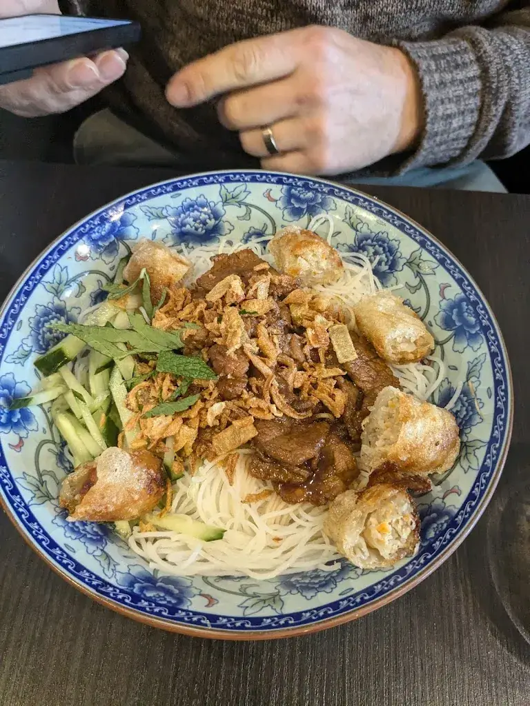 Katie Lecoq_Mian Mian_Caen_review