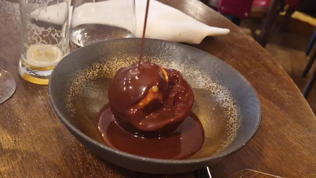 Bouillon Caponière_Caen_slider_image_2