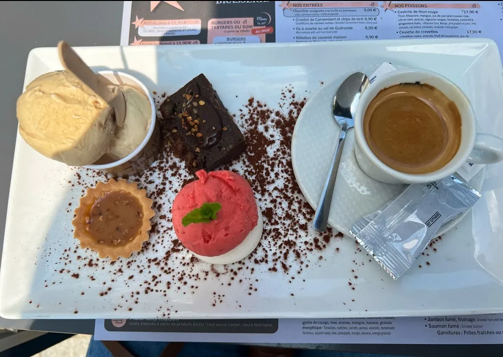 Fadila El Khawli_Café de Caen_Caen_review