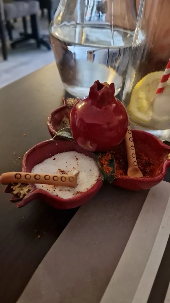 Christine Berwick_Anouche_Caen_review