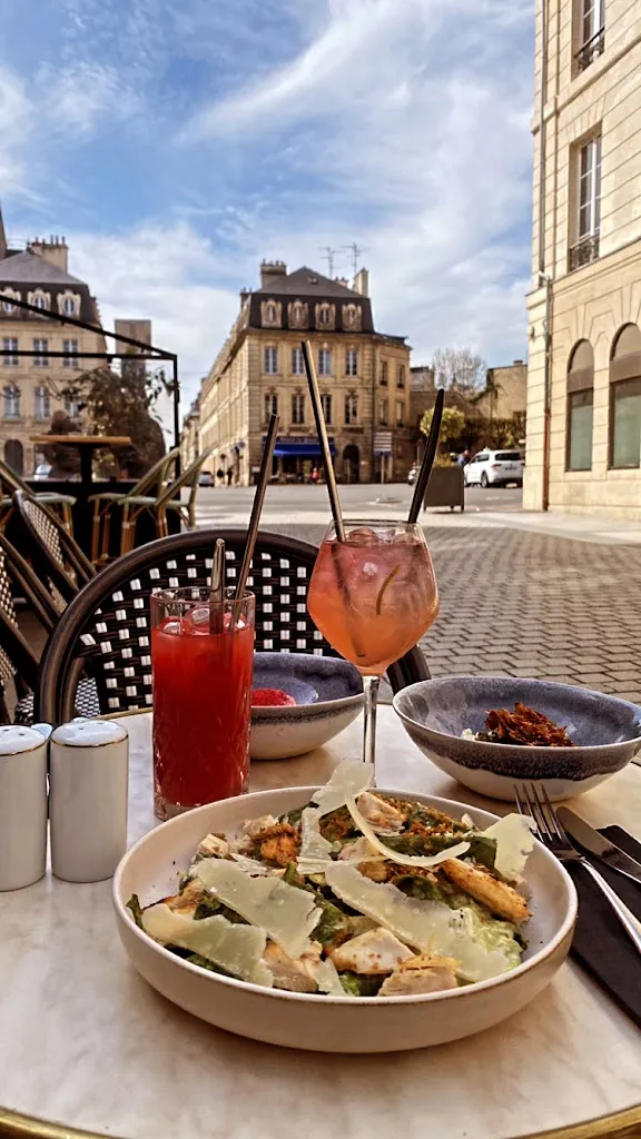 Bayla_Caen_slider_image_3