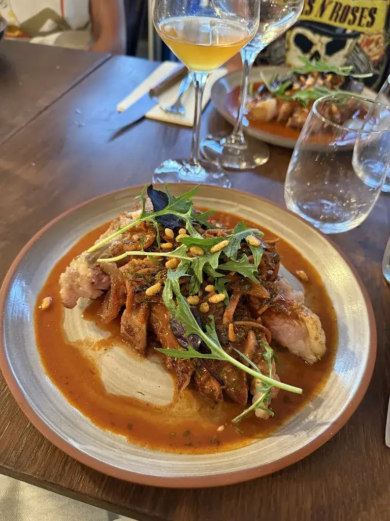 Bistrot Parnell_Cambremer_slider_image_2