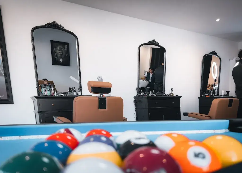 LE MASLE BARBER 2 restaurant in Cagny