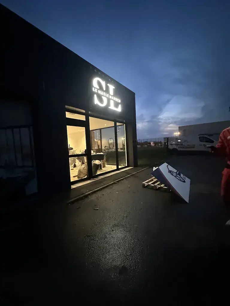 LE MASLE BARBER 2_Cagny_slider_image_2