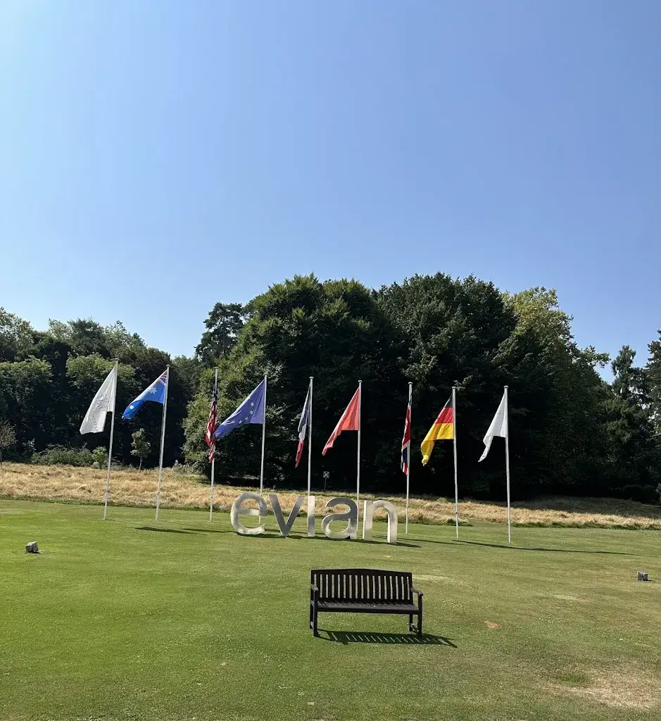 Maya Aria SAVARY_La Véranda - Hôtel Royal_Évian-les-Bains_review