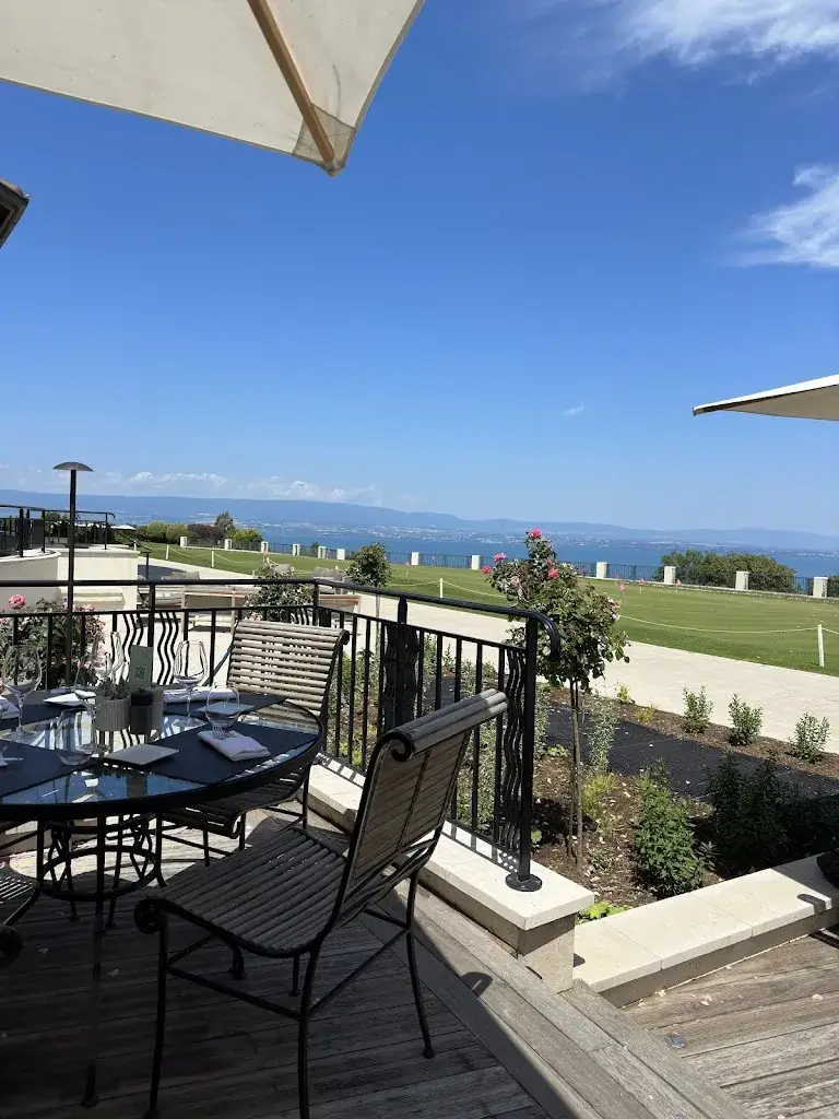 La Véranda - Hôtel Royal restaurant in Évian-les-Bains