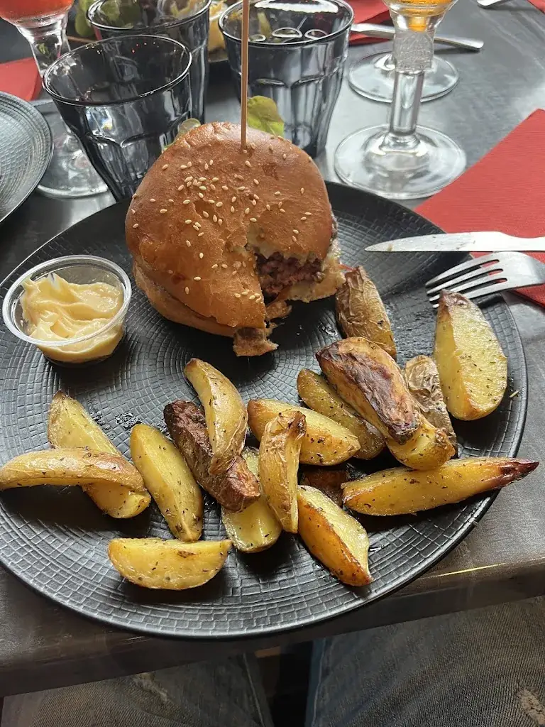 Alexis_La Parenthèse_Cany-Barville_review