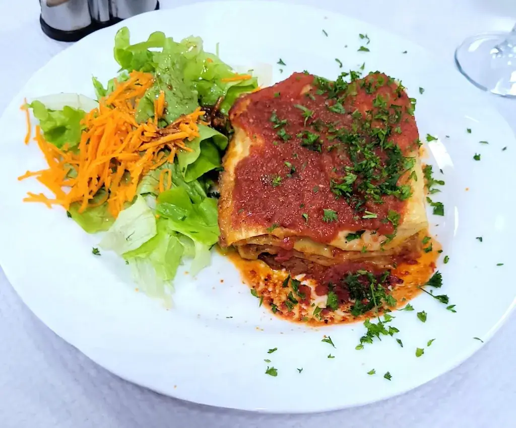 ker mc gwalch_La Cascade_Cany-Barville_review