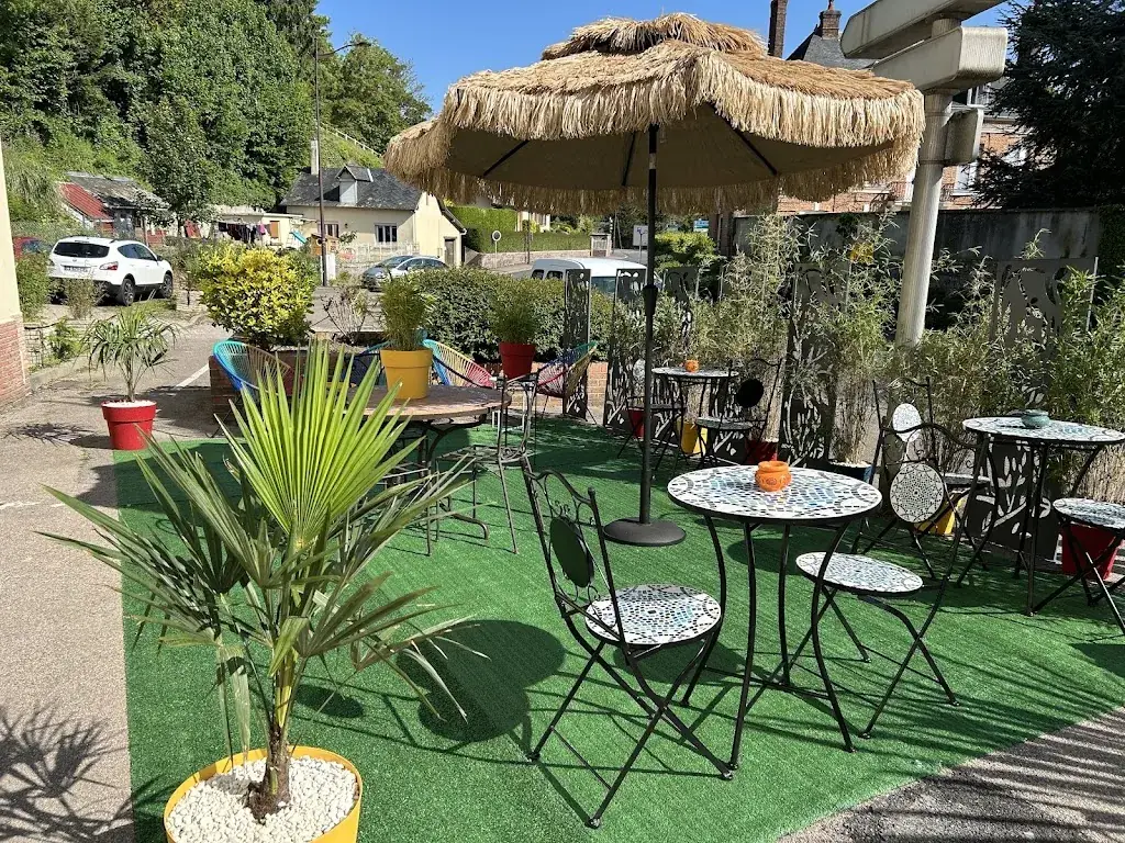 TUK TUK CAFE_Cany-Barville_slider_image_1